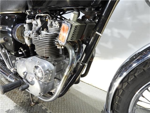 Triumph-T150-750-Trident-T150V-2879B-1974-6