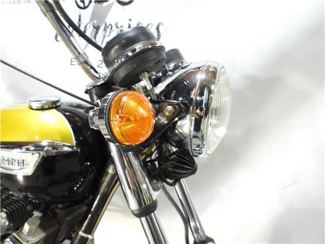 Triumph-T150-750-Trident-T150V-2879B-1974-9