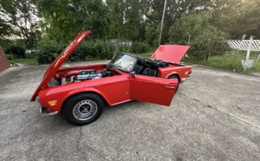 Triumph-TR-6-1971-Convertible-1