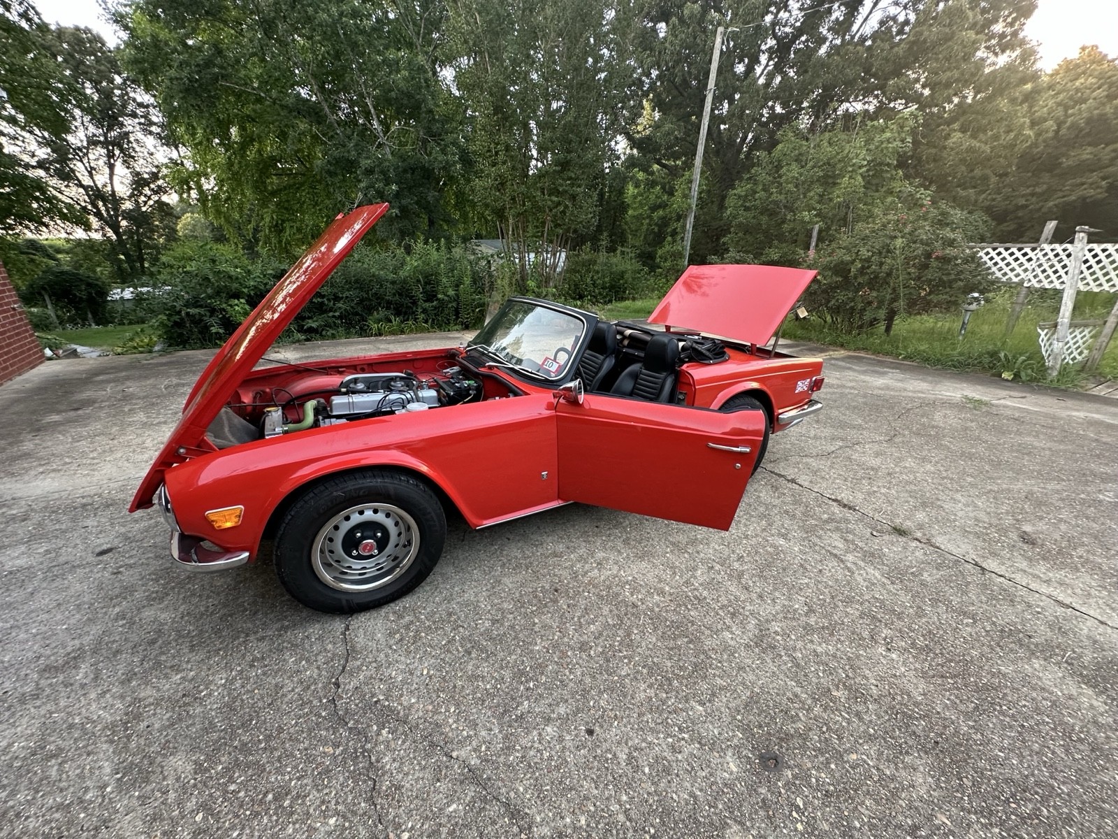 Triumph-TR-6-1971-Convertible-1
