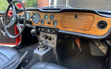 Triumph-TR-6-1971-Convertible-11