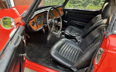 Triumph-TR-6-1971-Convertible-13