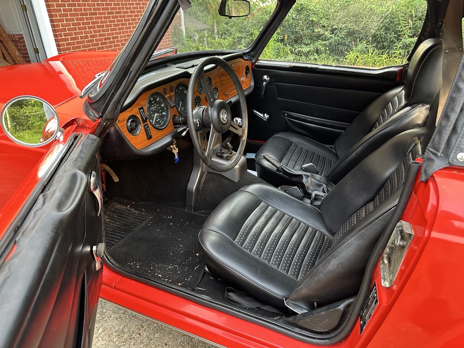 Triumph-TR-6-1971-Convertible-13