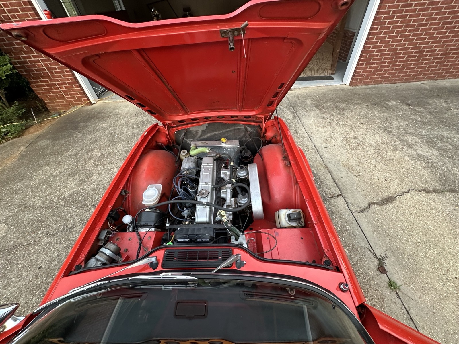 Triumph-TR-6-1971-Convertible-18