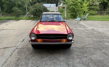Triumph-TR-6-1971-Convertible-3