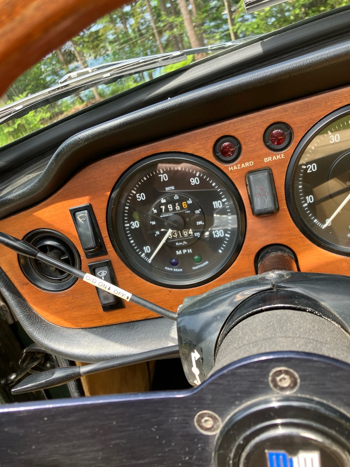 Triumph-TR-6-1972-19