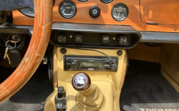 Triumph-TR-6-1972-20