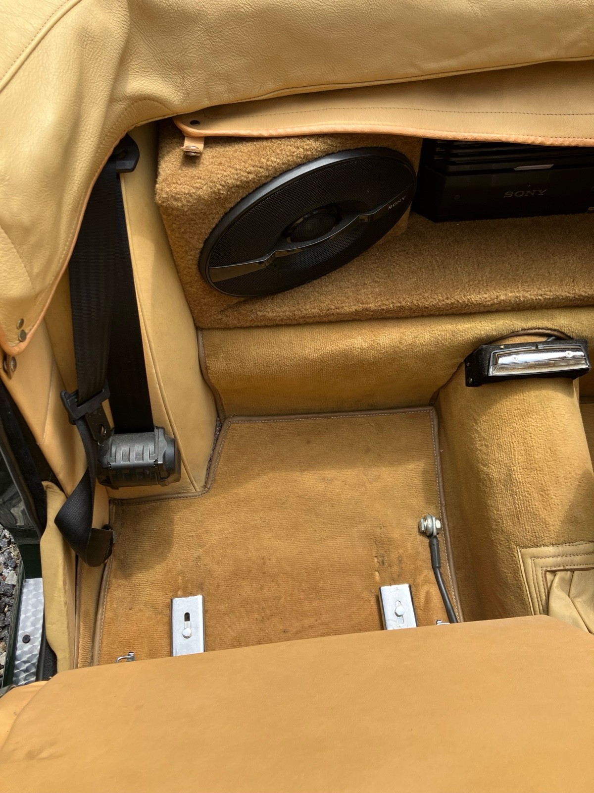 Triumph-TR-6-1972-24