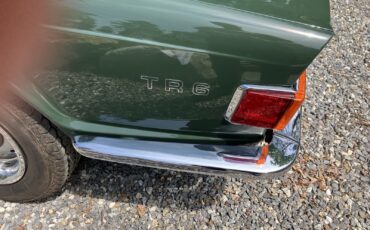 Triumph-TR-6-1972-9