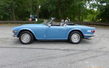 Triumph-TR-6-1972-Convertible-1