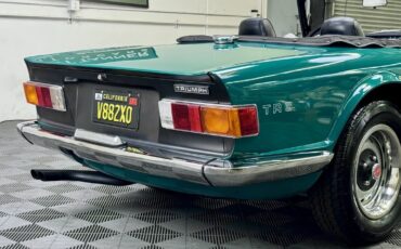 Triumph-TR-6-1972-Convertible-11