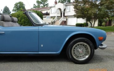 Triumph-TR-6-1972-Convertible-12