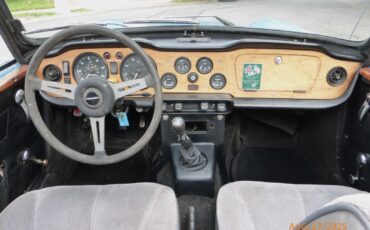 Triumph-TR-6-1972-Convertible-13