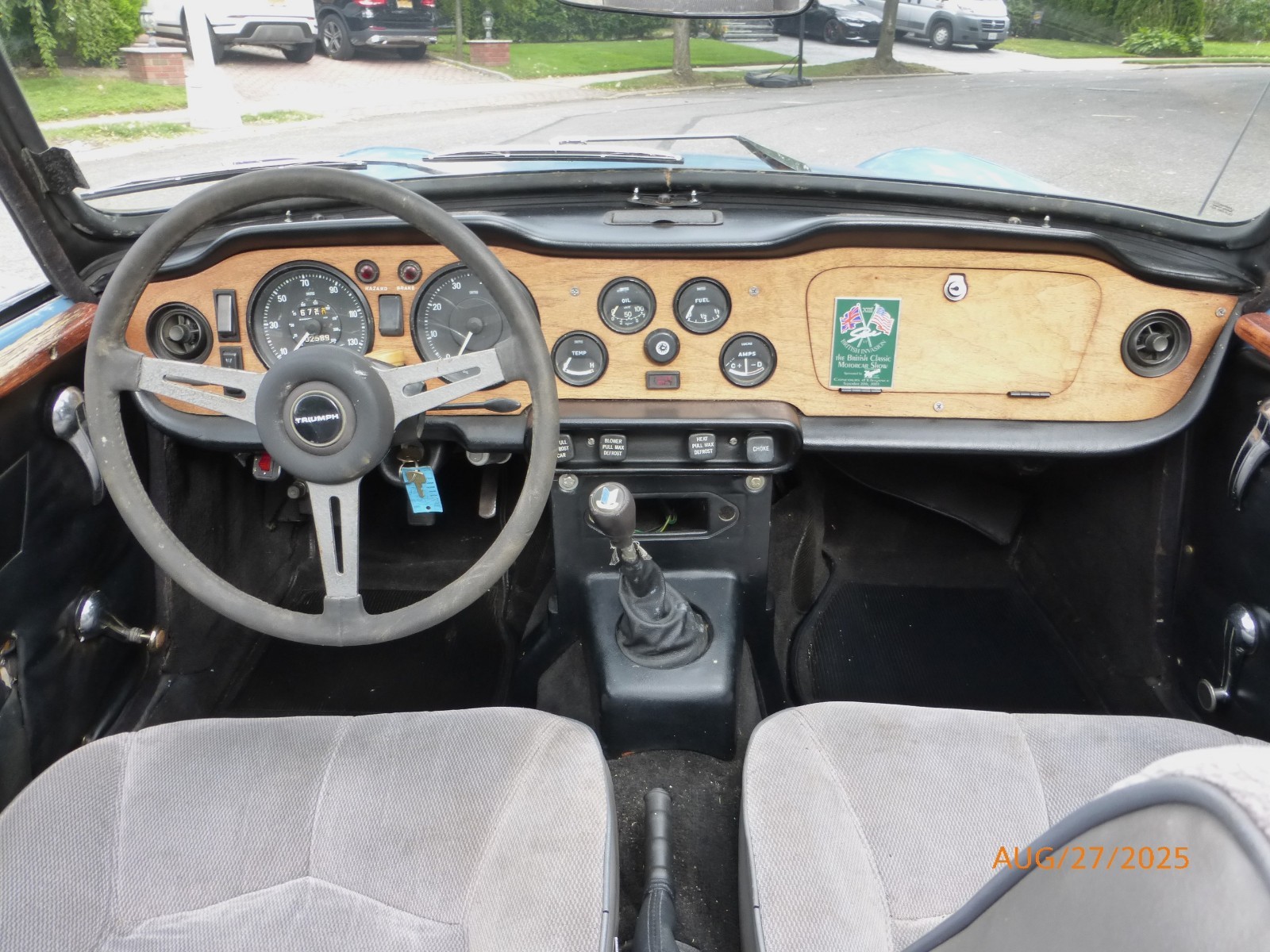 Triumph-TR-6-1972-Convertible-13