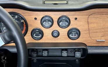 Triumph-TR-6-1972-Convertible-18