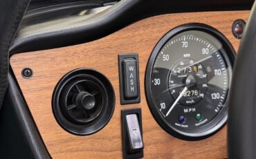 Triumph-TR-6-1972-Convertible-23