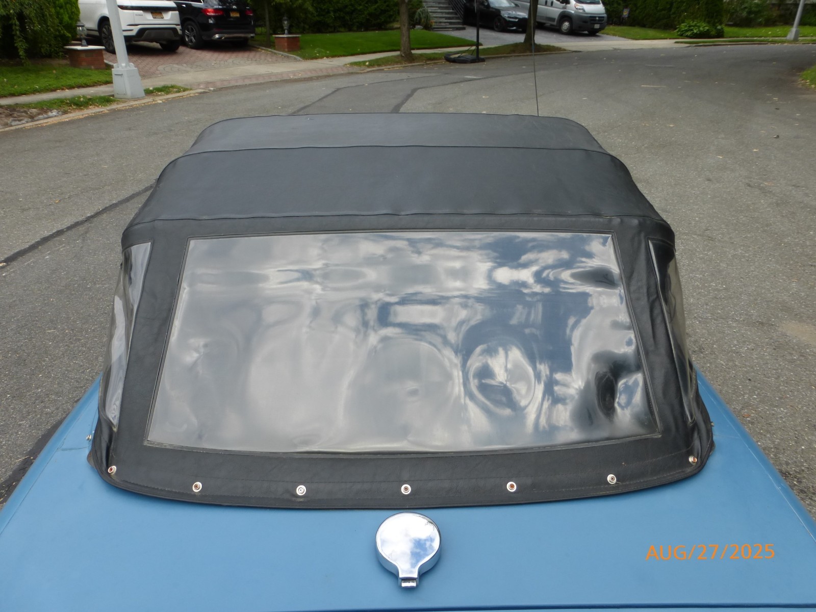 Triumph-TR-6-1972-Convertible-26