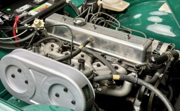 Triumph-TR-6-1972-Convertible-32