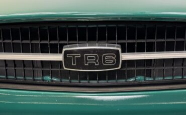 Triumph-TR-6-1972-Convertible-4