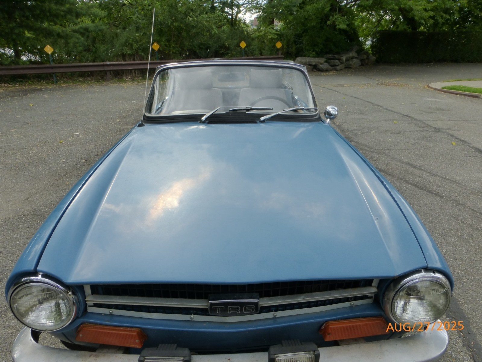 Triumph-TR-6-1972-Convertible-5