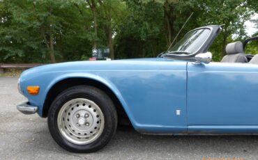Triumph-TR-6-1972-Convertible-7