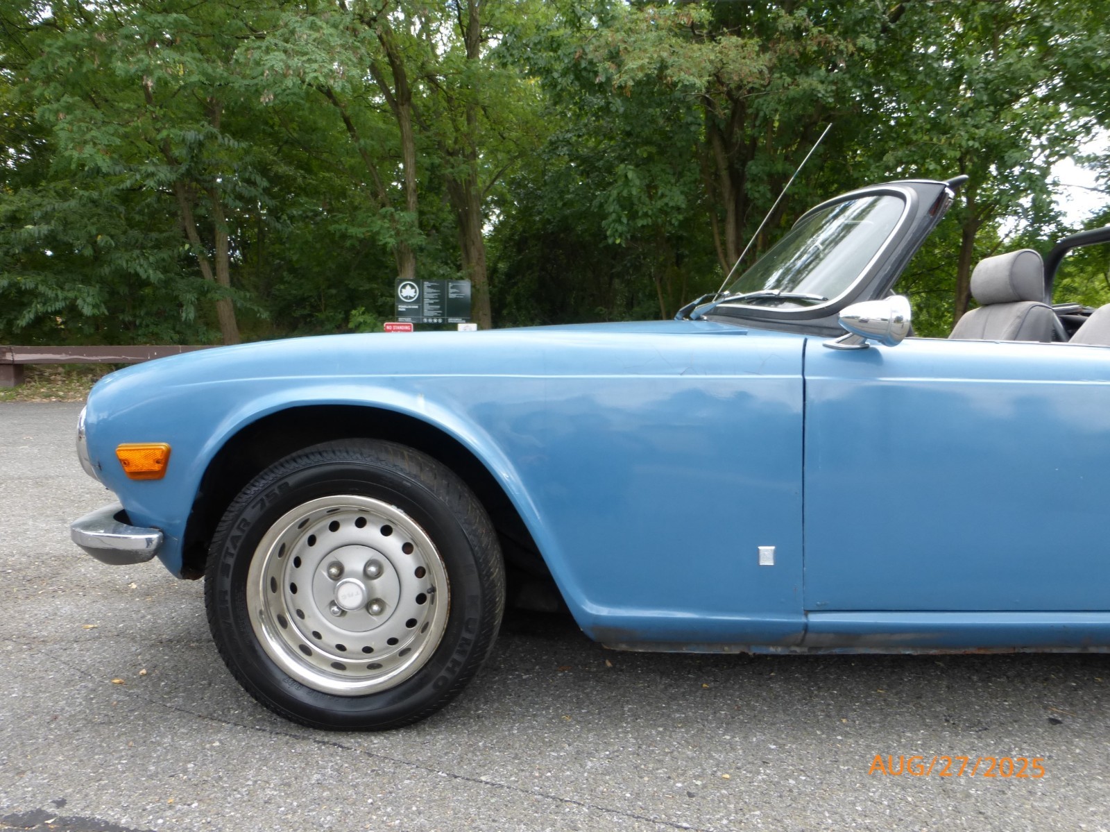 Triumph-TR-6-1972-Convertible-7