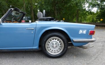 Triumph-TR-6-1972-Convertible-8