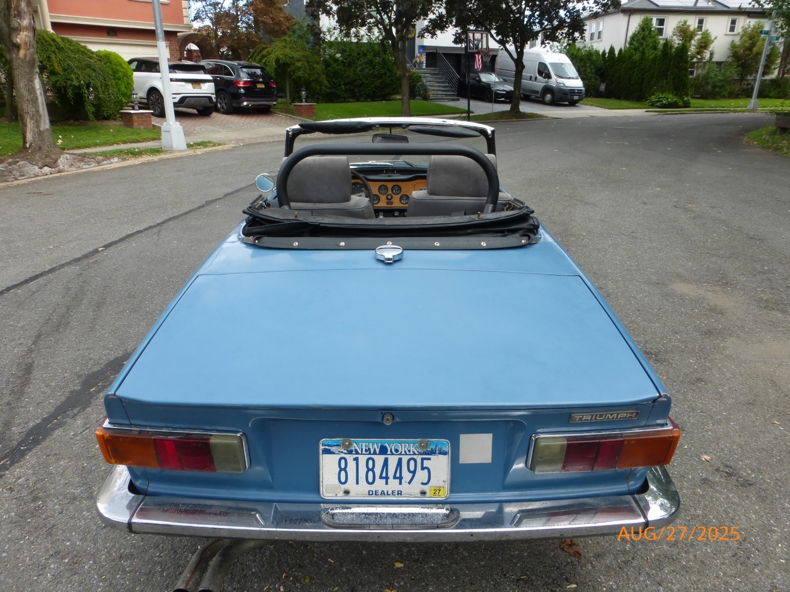 Triumph-TR-6-1972-Convertible-9