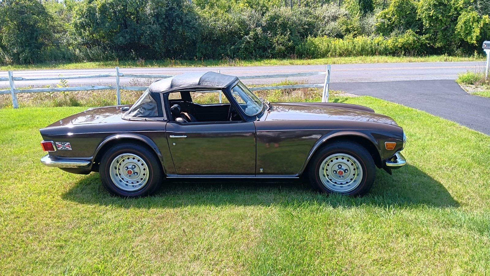 Triumph-TR-6-1973-Convertible-5
