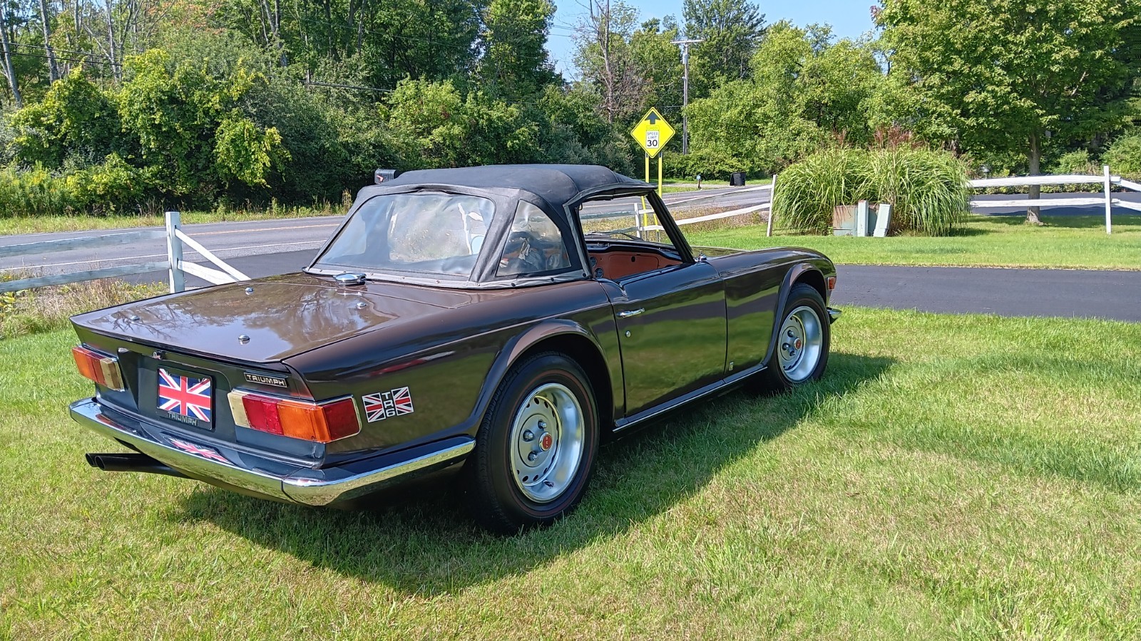 Triumph-TR-6-1973-Convertible-6