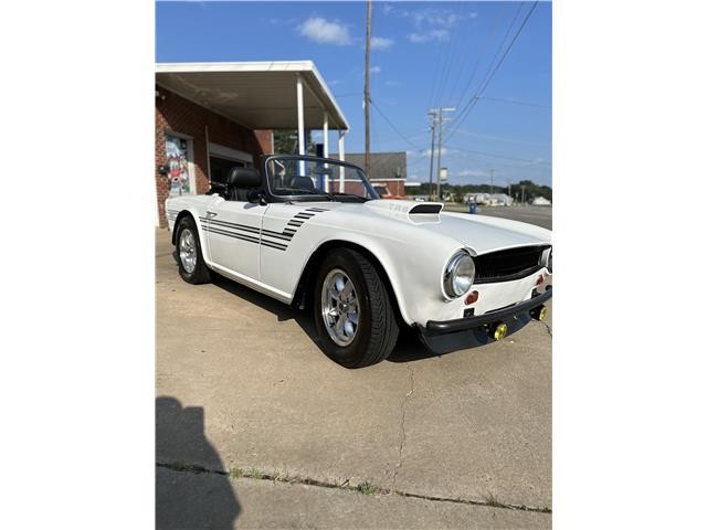 Triumph-TR-6-1974-1