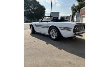 Triumph-TR-6-1974-4