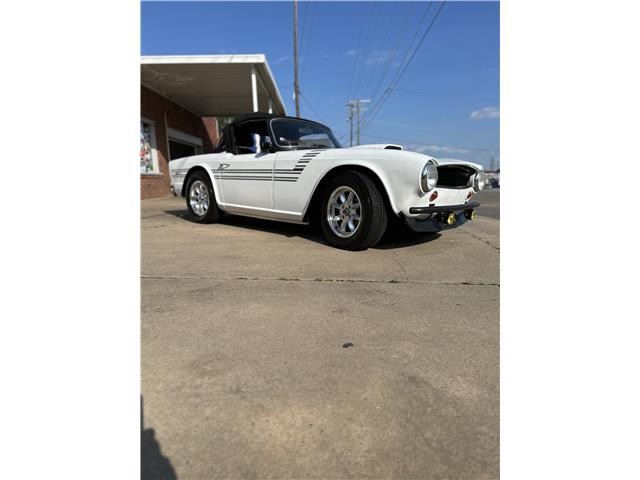 Triumph-TR-6-1974-5