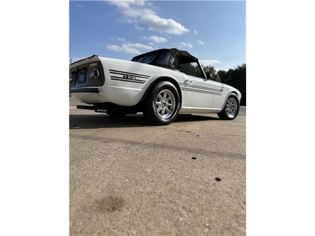 Triumph-TR-6-1974-6