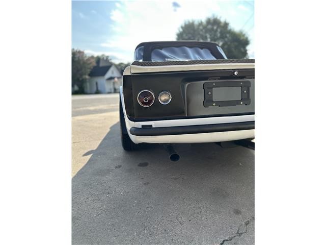 Triumph-TR-6-1974-8