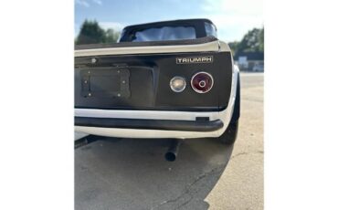 Triumph-TR-6-1974-9