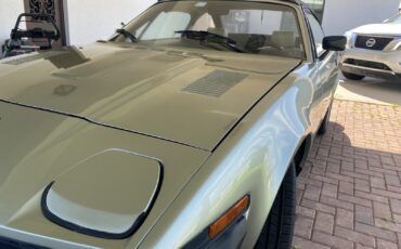 Triumph-TR-7-1979-3
