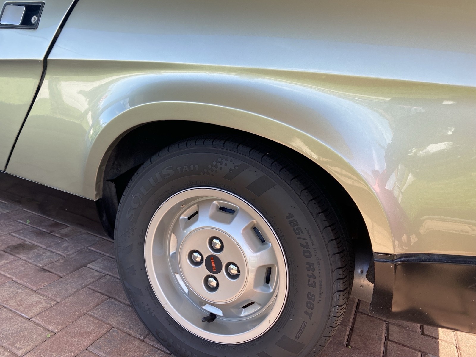 Triumph-TR-7-1979-7