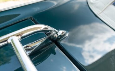Triumph-TR250-1968-13