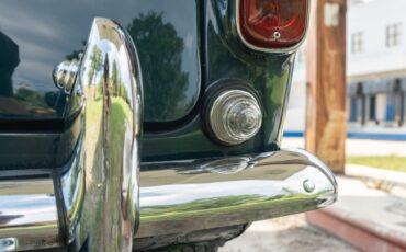 Triumph-TR250-1968-18