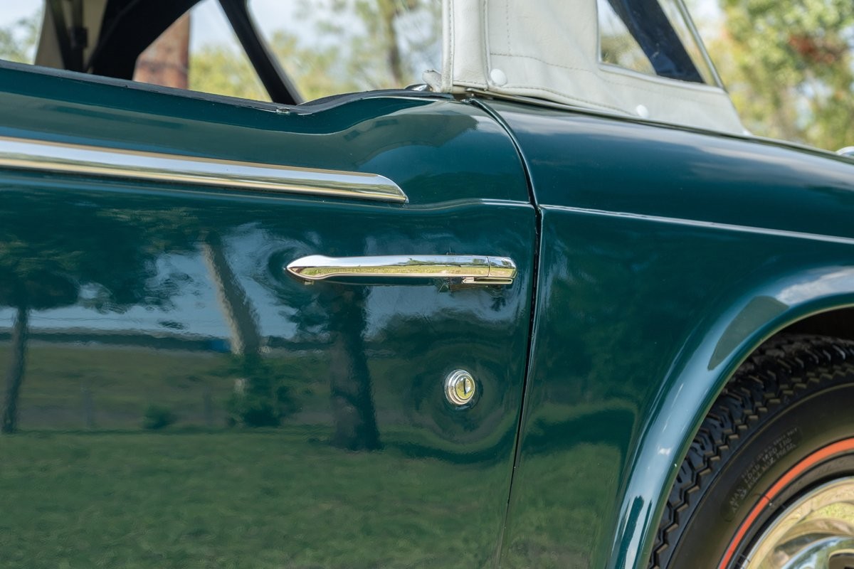 Triumph-TR250-1968-33