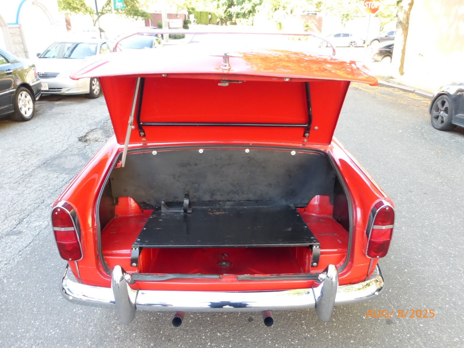 Triumph-TR4A-1966-Convertible-18