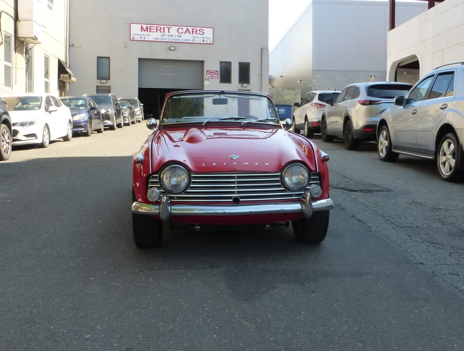 Triumph-TR4A-1966-Convertible-24