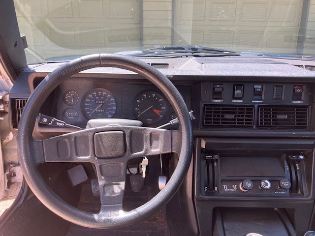 Triumph-TR7-1977-Coupe-10