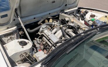 Triumph-TR7-1977-Coupe-17