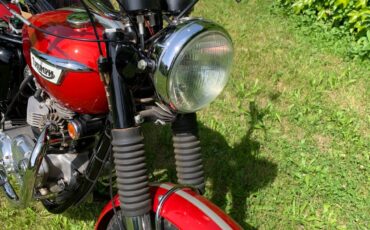 Triumph-Tiger-1969-13