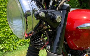 Triumph-Tiger-1969-16
