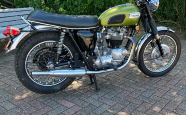 Triumph-Tiger-1970-10