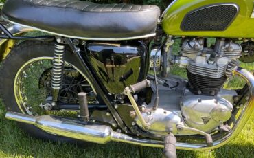 Triumph-Tiger-1970-5