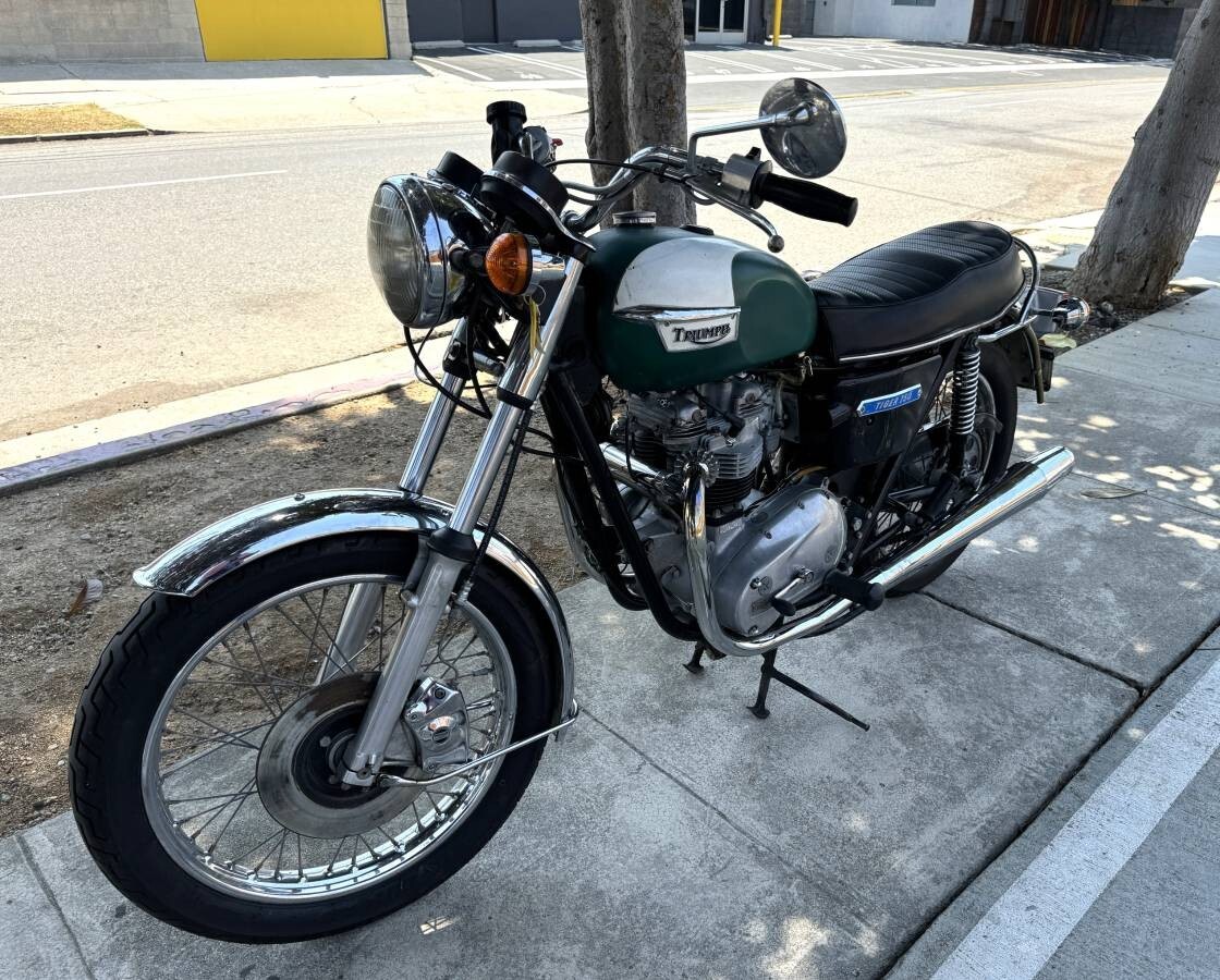 Triumph-Tiger-1977-11